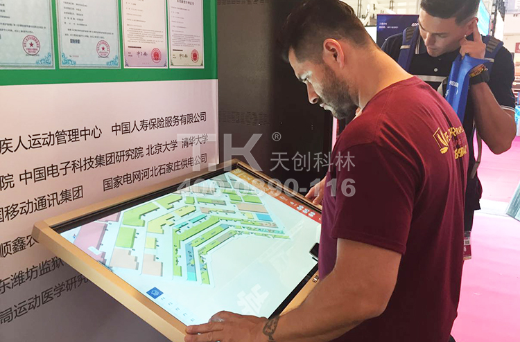 商超竞争日益激烈，触摸查询体机帮你突出重围